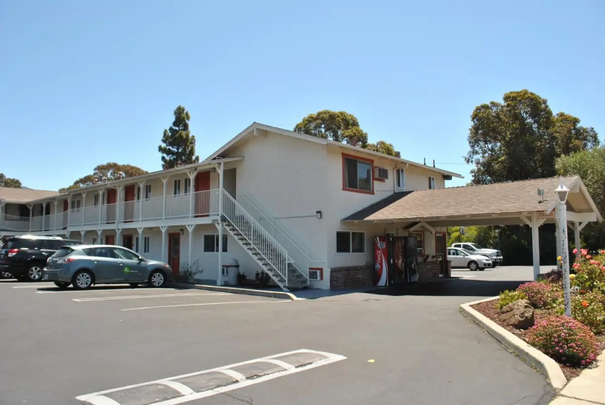 Budget Inn 6